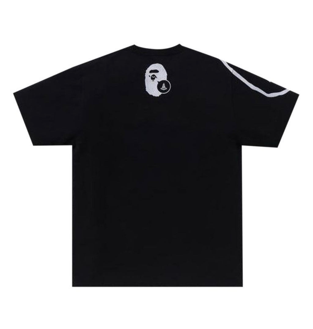 black t-shirt 